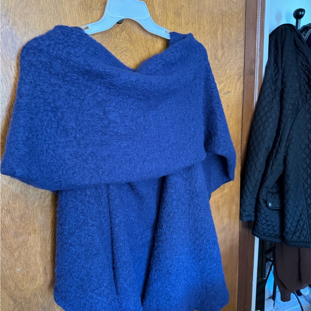 Women’s shawl collar shrug/ sweater  dark blue.